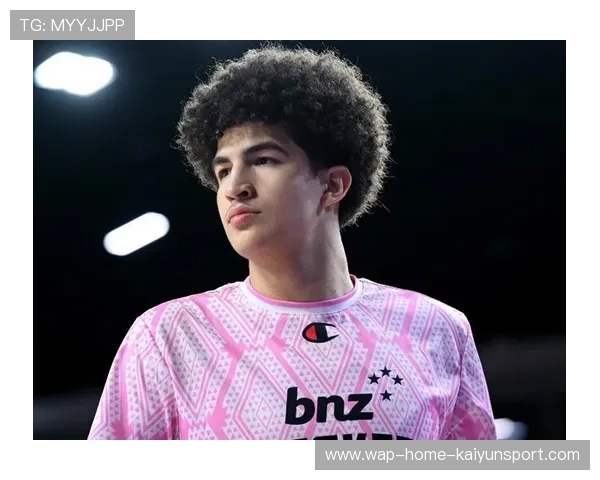 墨西哥老虎大学准备签下德国活力前锋，开启足球新篇章