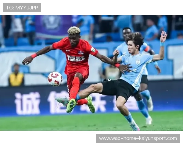 罗竞大连英博首秀即破门