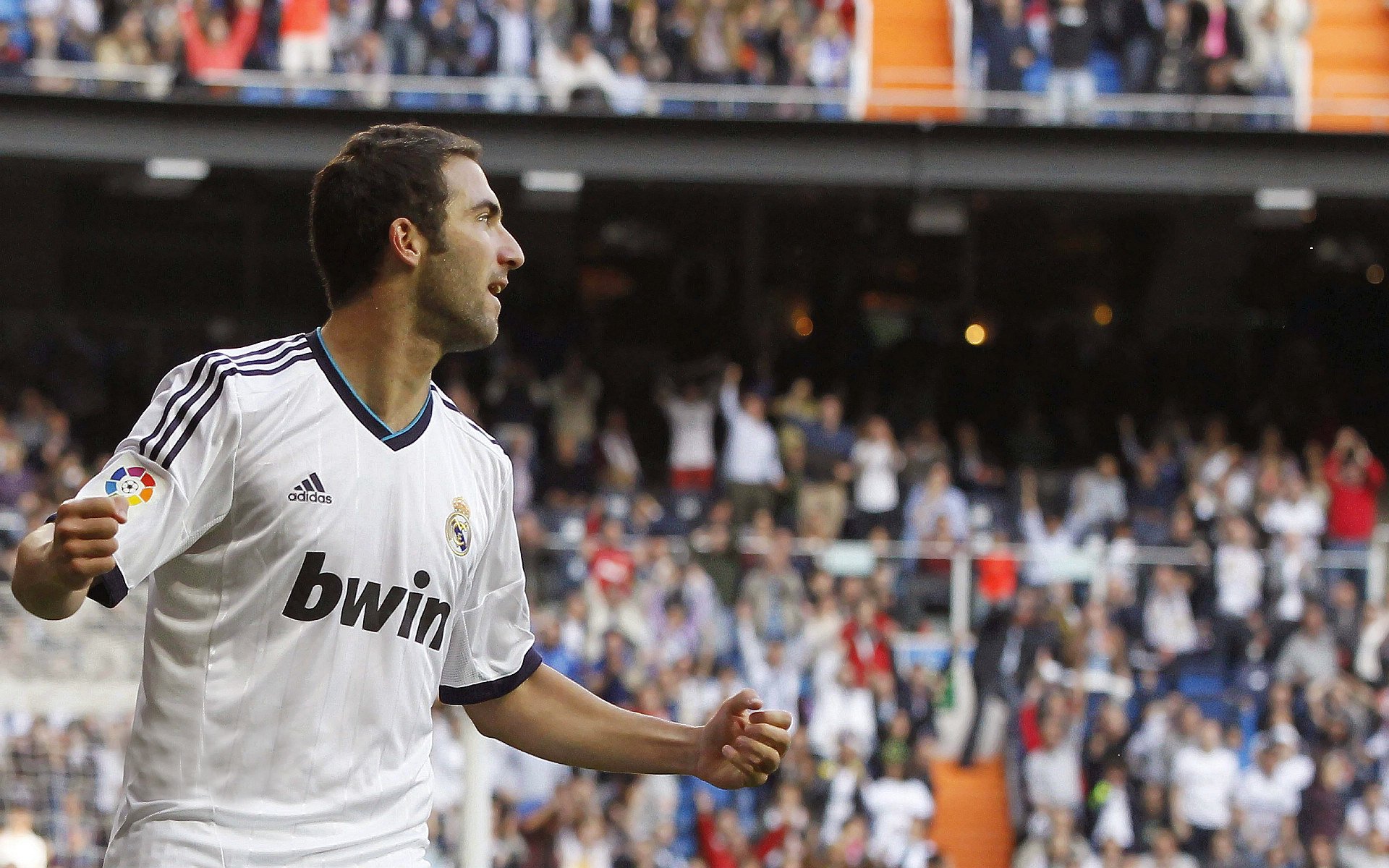 法网红土大战精彩纷呈，法网红土赛场