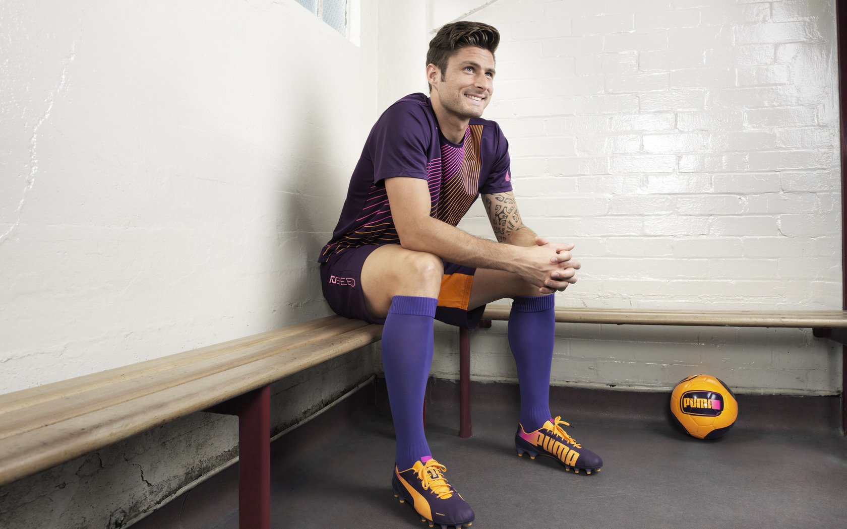 中国男足U20热身赛收获胜利 青训体系成果显现赛场，男子足球u20